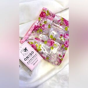 NWOT! Urban Outfitters Rose Kit Travel Bag Multi-Purpose MakeUp Cosmetics Pouch